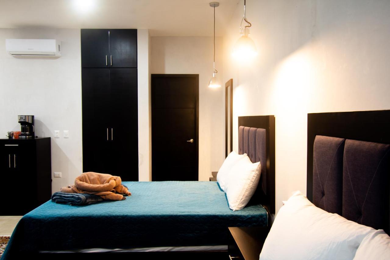 Hotel Casa Tortuga Tulum - Cenotes Park Inclusive Экстерьер фото A bedroom in a serviced apartment in Lagos, Nigeria